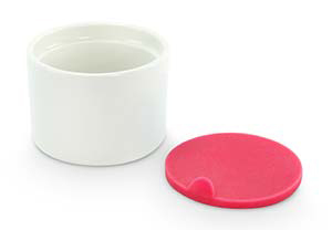 Cookut 9cm Ceramic Ramekin with Pink Silicone Lid CKRAM9PK