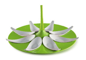 Mebel Entity 16 Round Green Tray 24.7 x 13.5cm with 8 Tasting Spoons in White MBEN16GRW